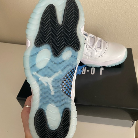 Never worn Air Jordan 11 Retro Low Legend Blue